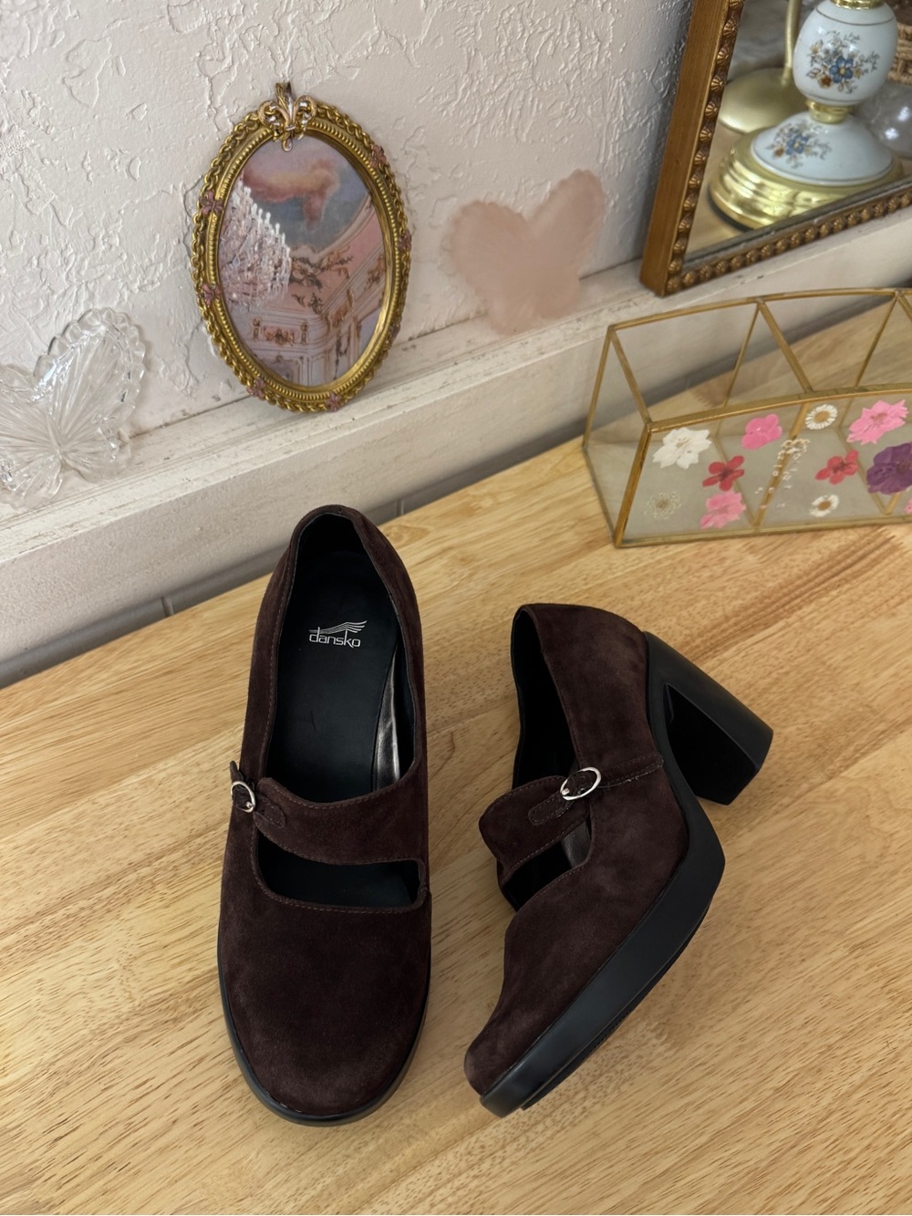 Whimsical Dansko EU 37 Brown Suede Mary Jane Platform Heels Fall Boho Indie